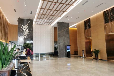 明湖泉盈酒店(济南大明湖泉城广场店)