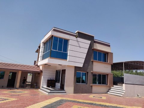 The Daisy Villa(1 BHK Villa with Swiming Pool)