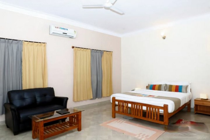 OYO-13893布林达万简住度假酒店(OYO 13893 Stay Simple Brindavan Resort)