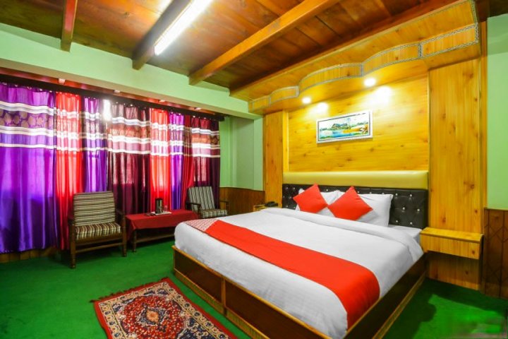 OYO 23746 Hotel Vikrant