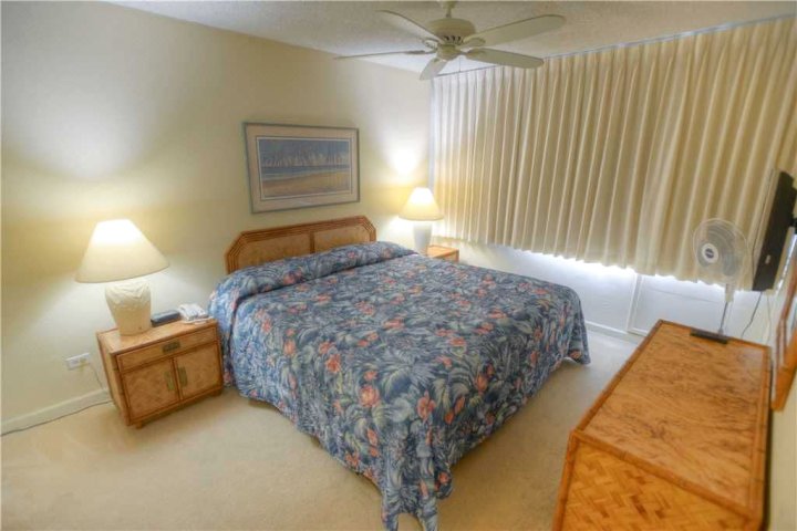 Kamaole Sands 6-107 - One Bedroom Condo