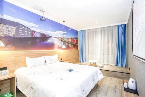 张家港美旭风尚酒店(曼巴特购物广场店)