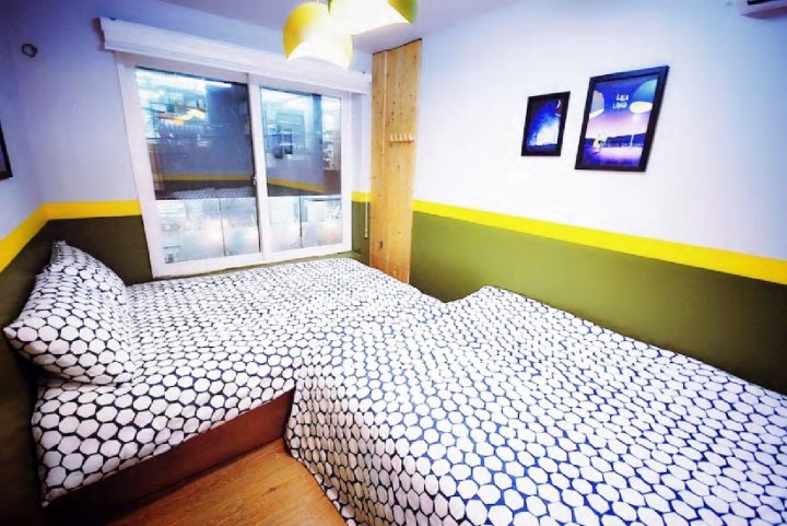 时尚APT 3BR公寓(Stylish Apt 3Br Apartment)