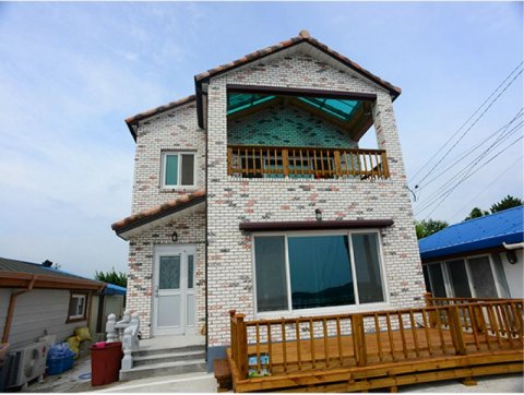 Gangwon Goseung Sunhill House