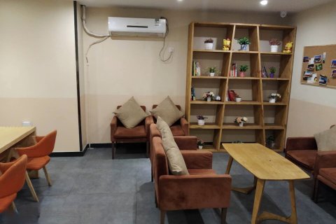 7尚优品酒店(钟鼓楼五路口地铁站店)