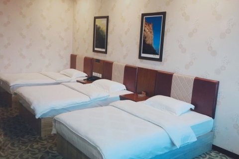 呼玛鹏程假日酒店