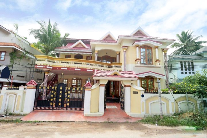 OYO Home 26153 Traditional Stay Near International Airport