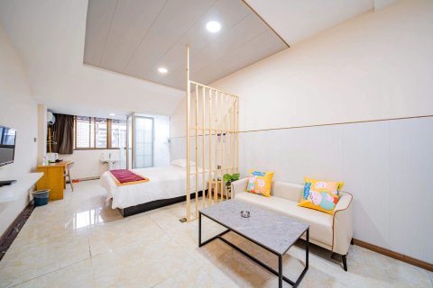 壹家酒店(福州火车站南广场斗门地铁站店)