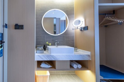 乌鲁木齐机场德港万达亚朵酒店