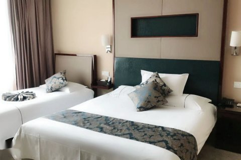 枣庄中原皇冠大酒店