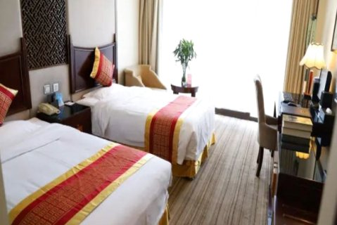 黄陵桥山滨湖酒店