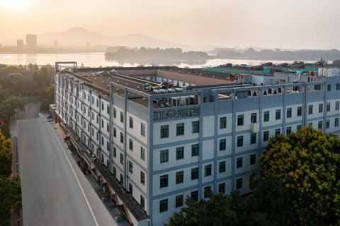 南京玄武湖玄武门亚朵酒店