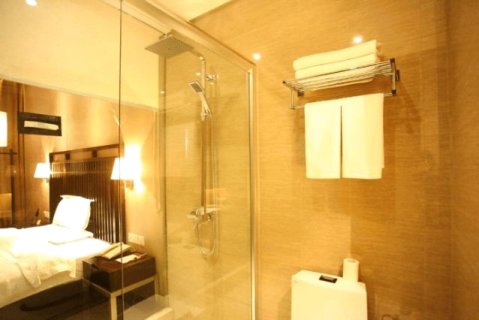 灯塔恒隆假日酒店