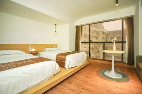 微丽王室酒店(广州北京路步行街天字码头店)