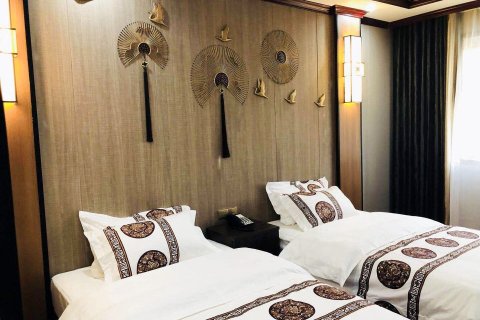 赤壁亚龙湾商务大酒店(高铁站店)