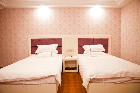 橘子臻品酒店(临海鹿城店)