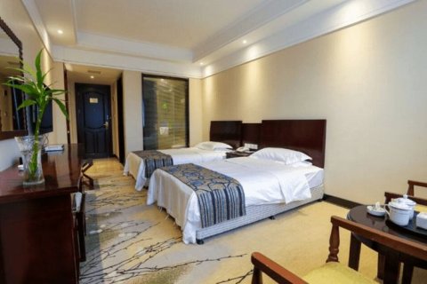 乐天然酒店(潜山天柱山店)