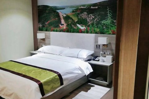 悦莅酒店(铜川王益中心文化广场店)