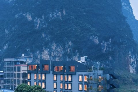 璞驿澳斯特WOW酒店(英西峰林走廊店)