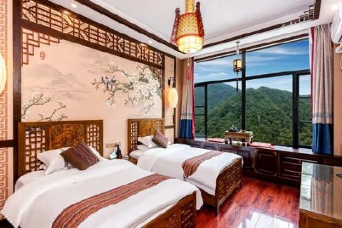 神农架自在居民宿(木鱼镇中国石化加油站店)