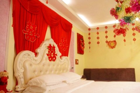 邻水富安假日酒店