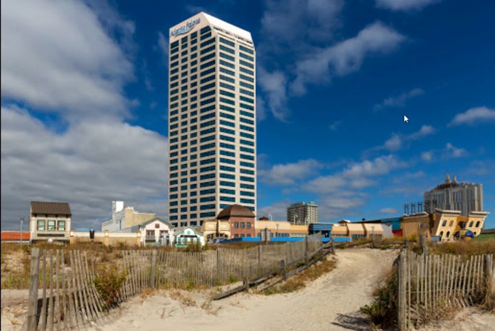 Oceanfront Studio in the Atlantic Palace at the World Famous Atlantic City