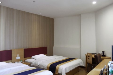 0点快捷酒店(营山磨子街白塔公园店)