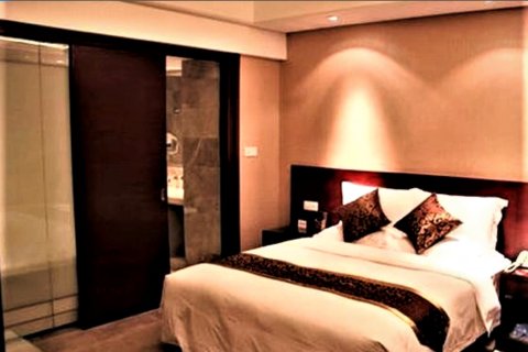 进贤军山湖国际大酒店