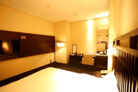 灯塔恒隆假日酒店