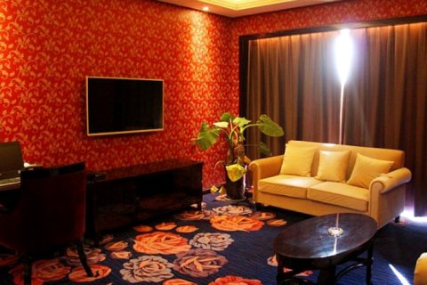 西平豪顿国际酒店