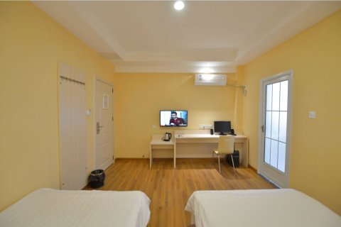 界首鞠迎阁家庭宾馆