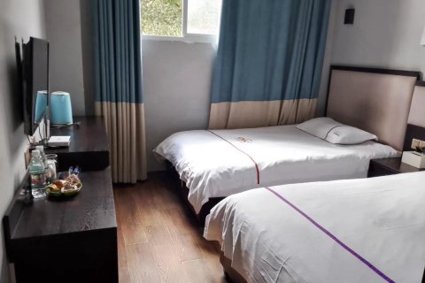 八宿1980精品酒店