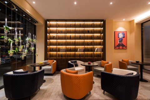 艾克酒店(兰州火车站东方红广场店)