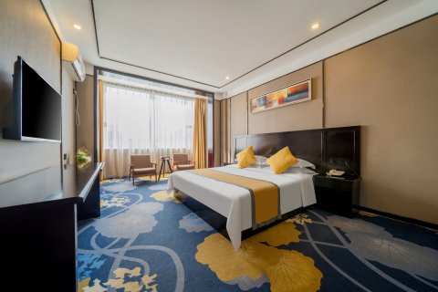 凭祥国泰大酒店(凭详汽车客运站祥和广场店)