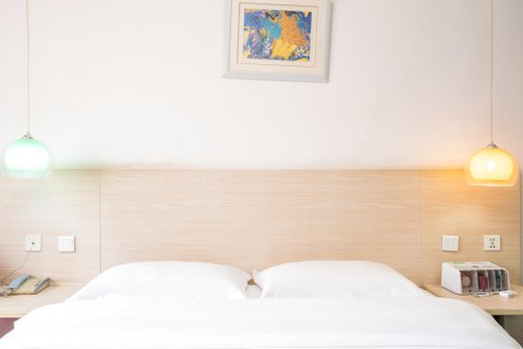 旅行者佳园酒店连锁(五一路地铁站店)