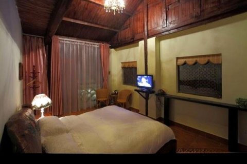 丽江束河偏爱客栈