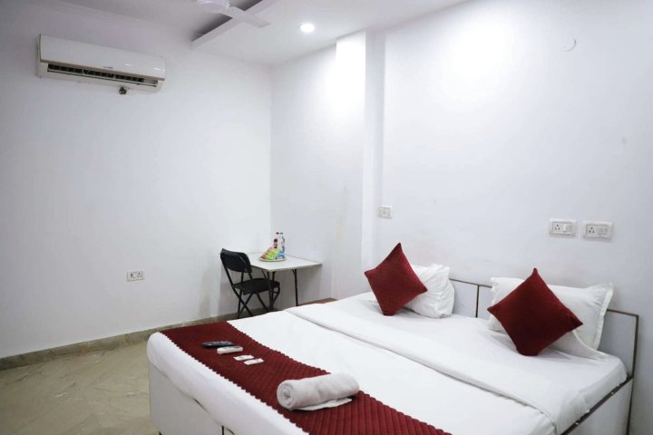 Hotel Pearl Residency Inn - Malviya Nagar