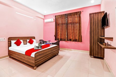 黄金套房酒店(OYO Flagship Hotel Golden Suites)
