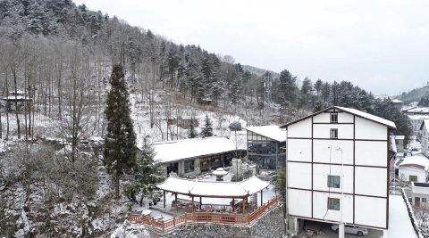 广元雨田山庄客栈