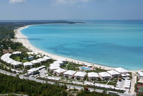 巴哈马海滩俱乐部度假村(Bahama Beach Club Resort)