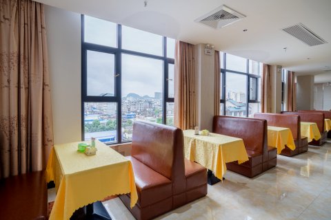 丽呈睿轩酒店(宜州河池学院店)