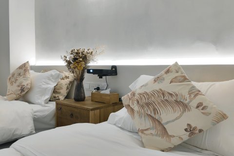 杭州月亮与六便士民宿(香积寺地铁站店)