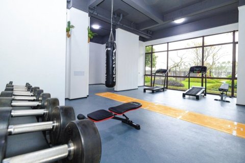 无境观云·海湾度假区泳池松坞里滨海营地民宿