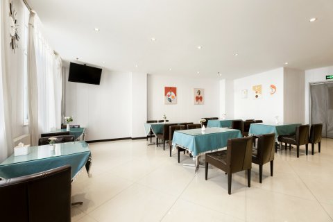 格林豪泰酒店(天津静海火车站金桥国贸中心店)