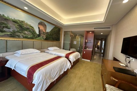 兴国黄隆顺品禄园酒店