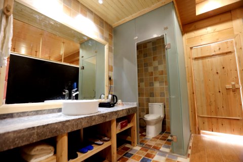 丹巴圣地映像文化主题客栈