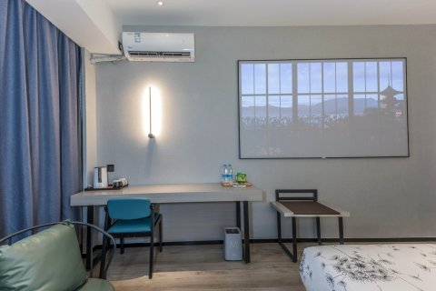 张家港新世汇酒店(沙洲路步行街曼巴特广场店)