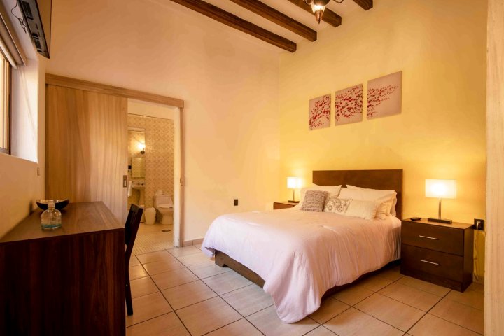 莫雷利亚中心的Nice Room，Casa Corregidora I(Nice Room in the Center of Morelia, Casa Corregidora I)