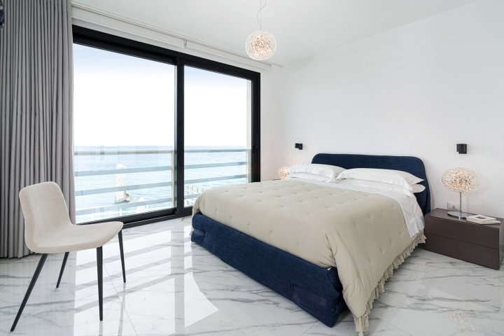 Modern Sea Front Villa - by Beahost Rentals