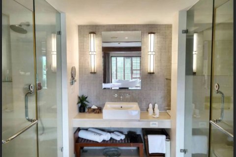 三亚亚龙湾高尔夫度假酒店